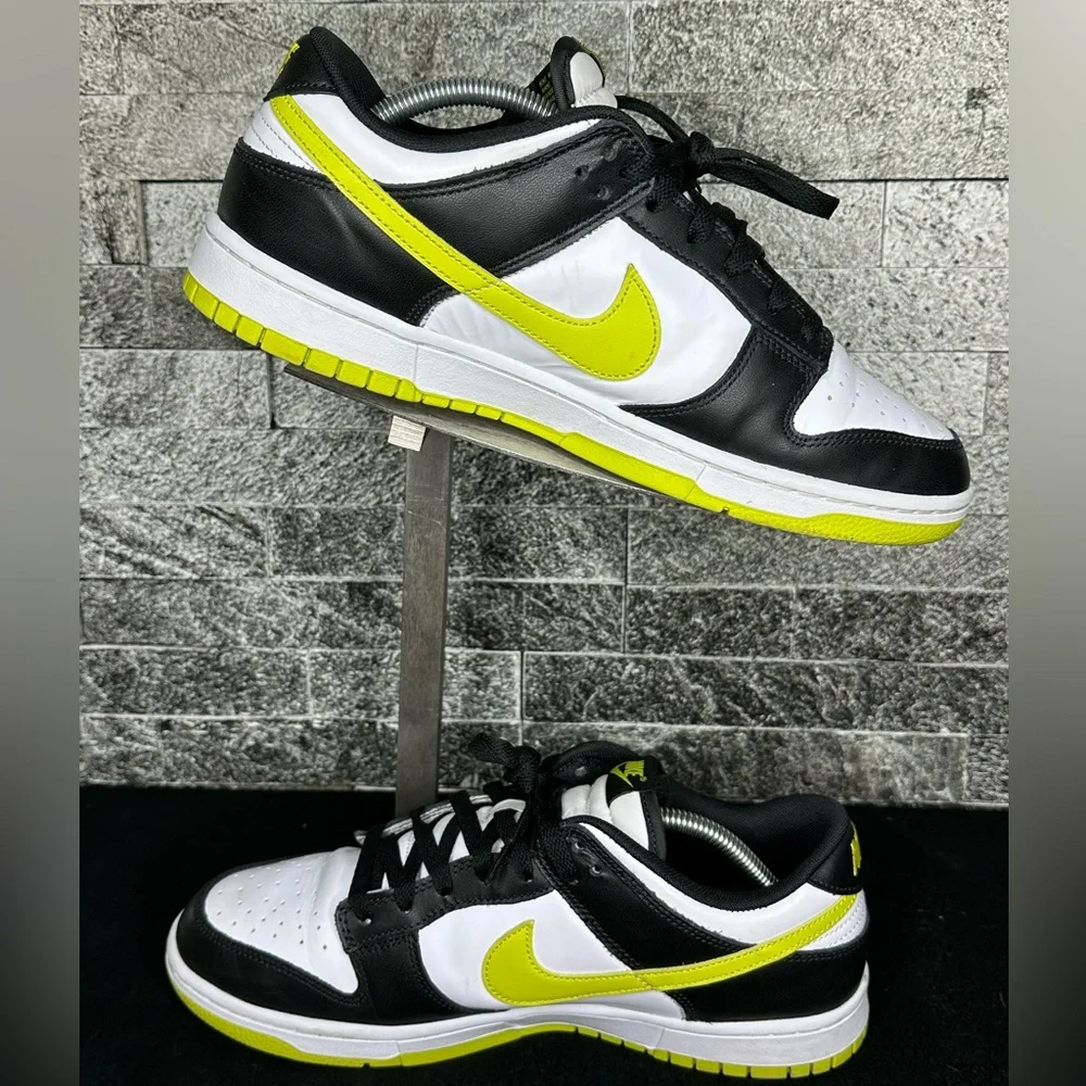 Nike Dunk Low Retro Black / White / Lime - M10.5